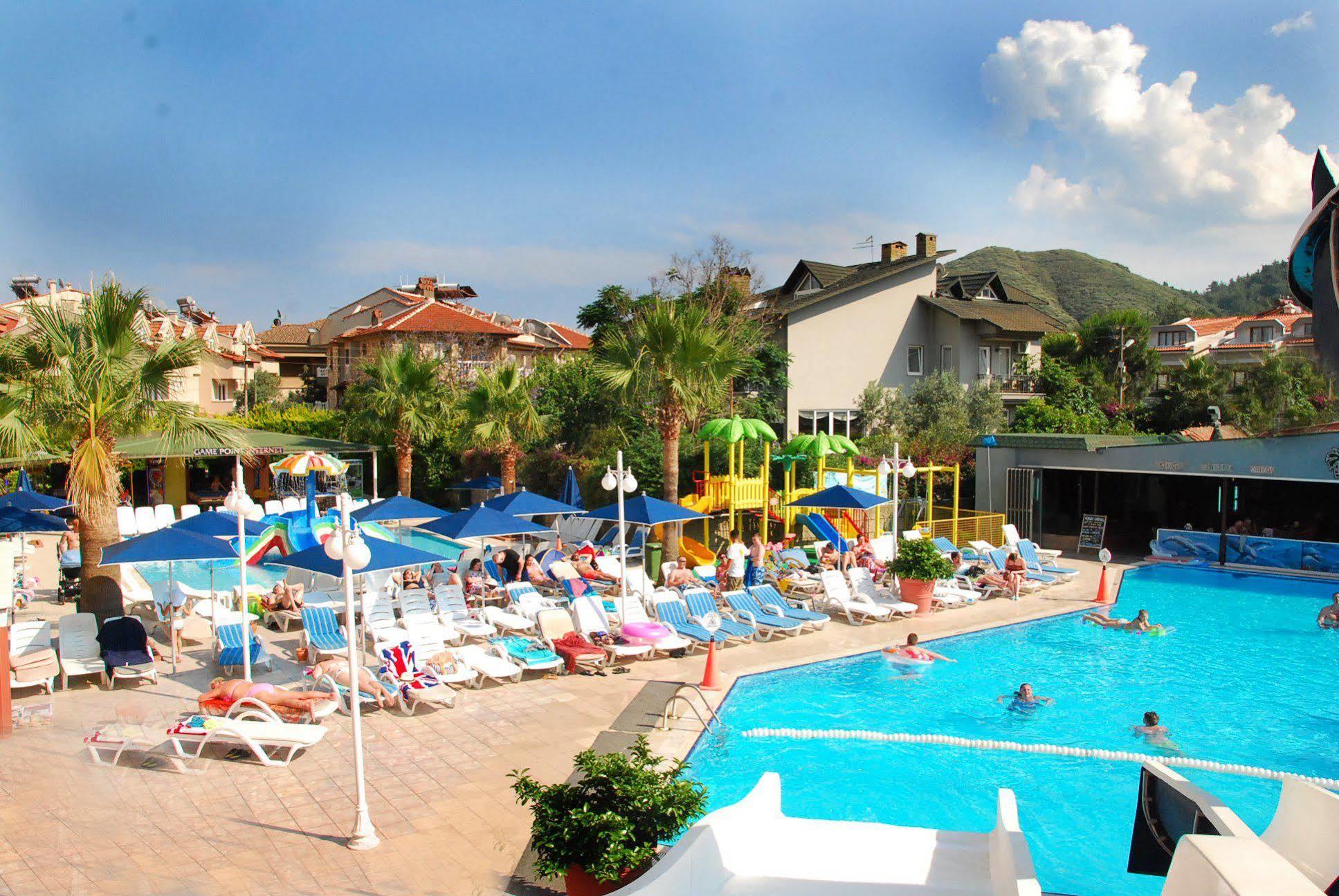 Club Alpina Hotel Marmaris Exterior photo